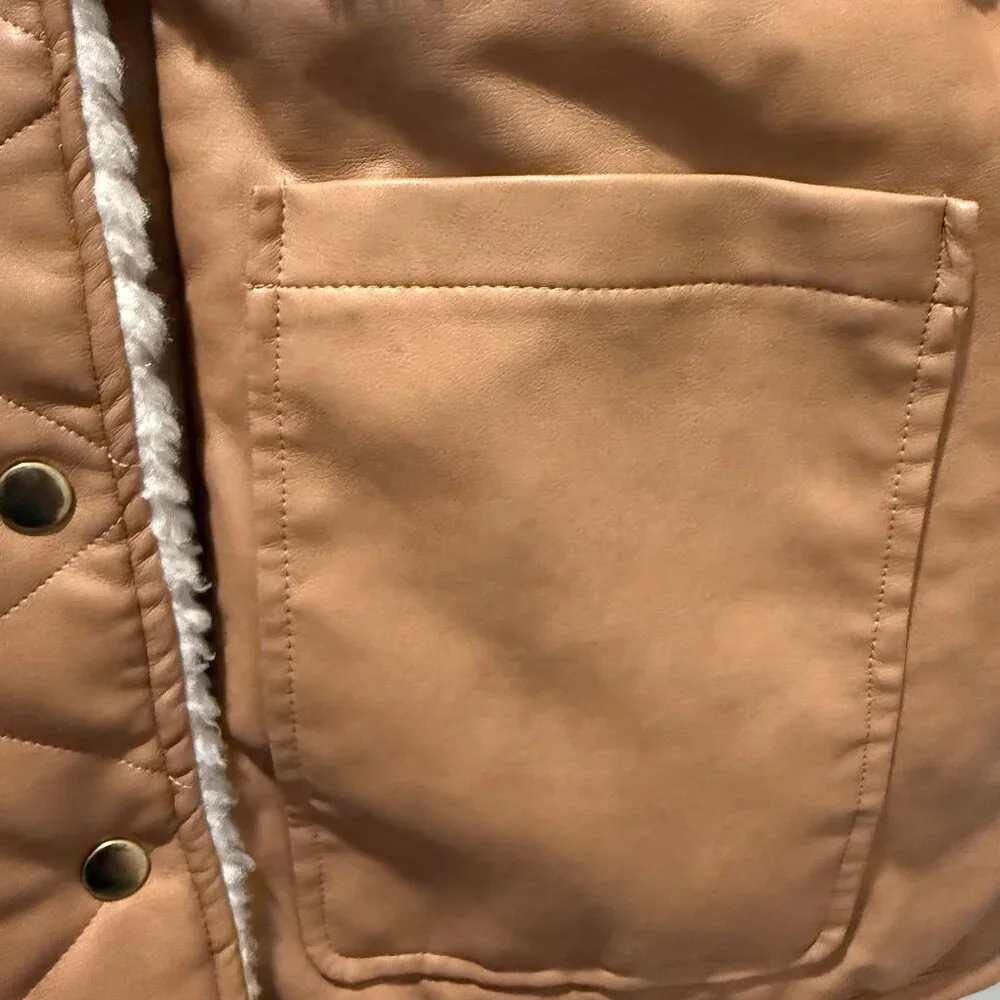 Sherpa barn coat - like new - size Large - Picture 5 of 6